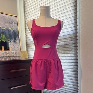 Caracilia Women's Stretchy Pink Workout Romper. Size Small